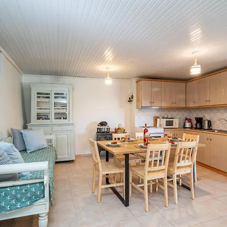 Dellaporta's Villa *