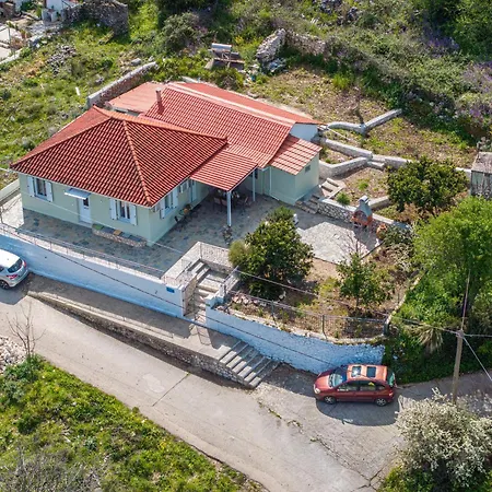 Dellaporta's Villa